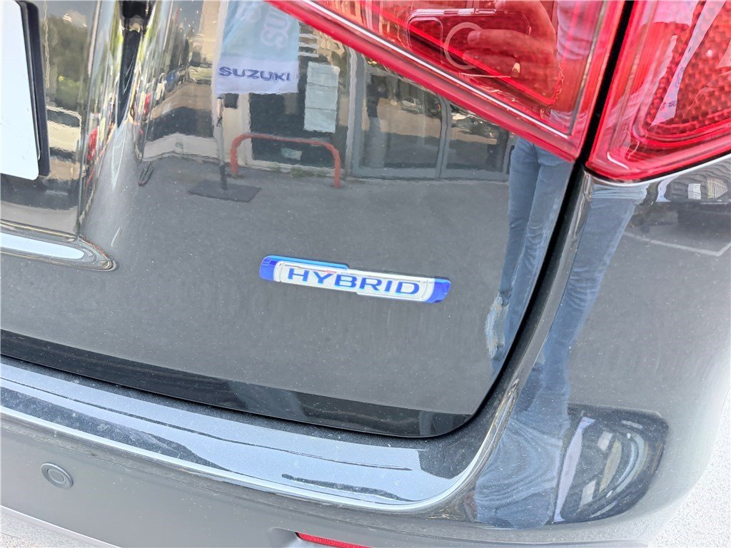 Suzuki Vitara - Photo 17