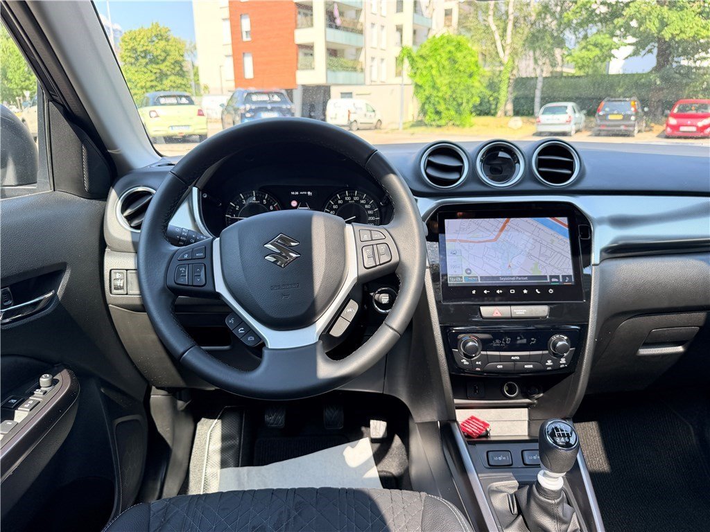 Suzuki Vitara - Photo 9