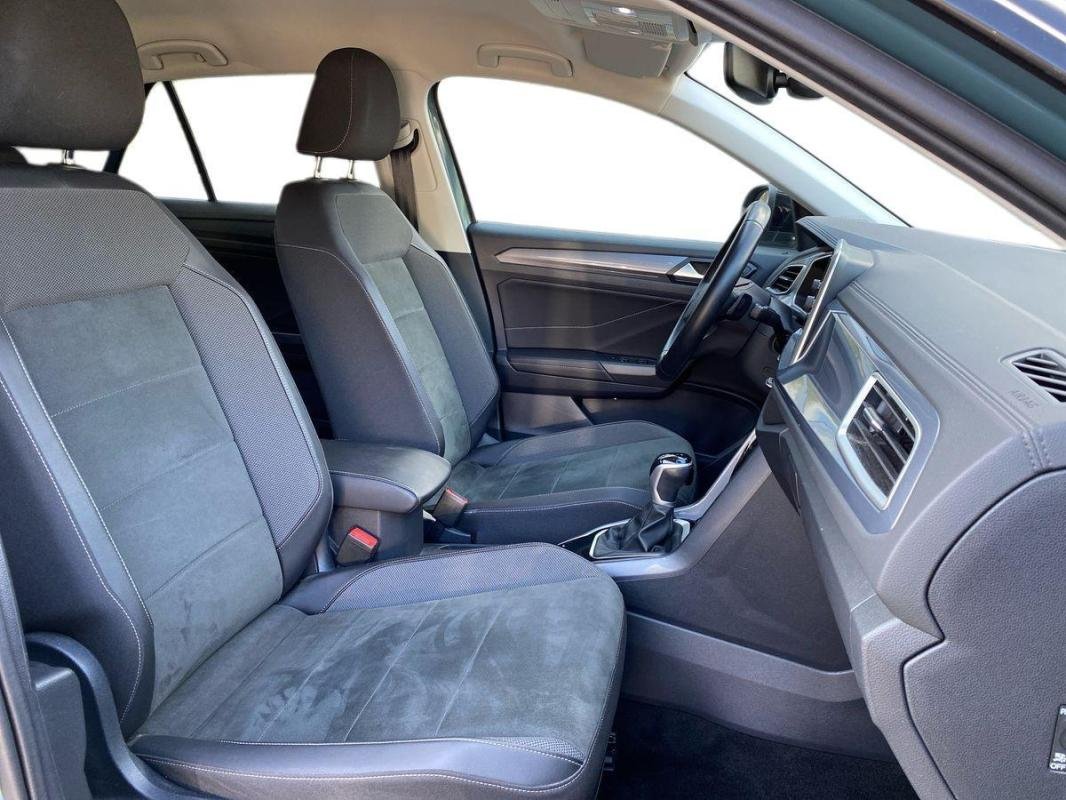 Volkswagen T-Roc - Photo 13
