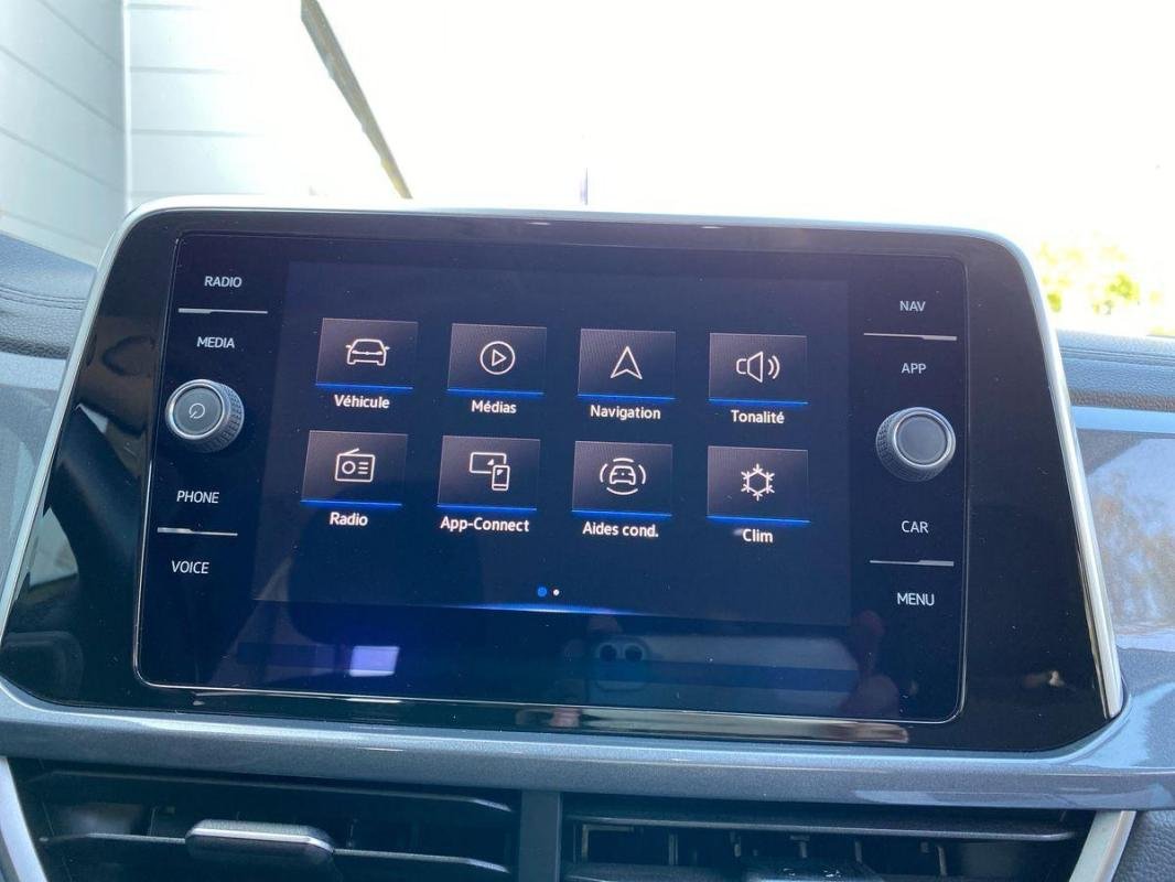 Volkswagen T-Roc - Photo 16