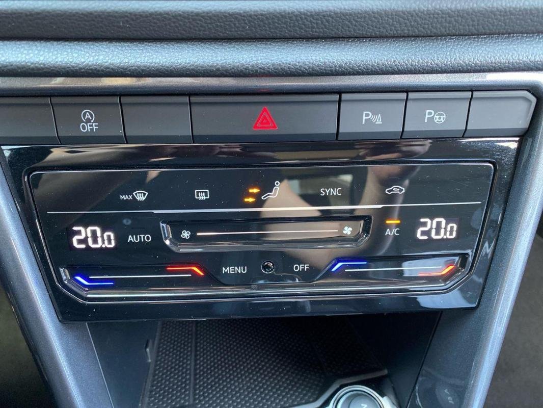 Volkswagen T-Roc - Photo 19