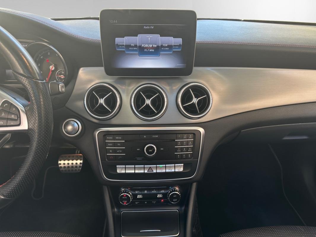 Mercedes CLA - Photo 10