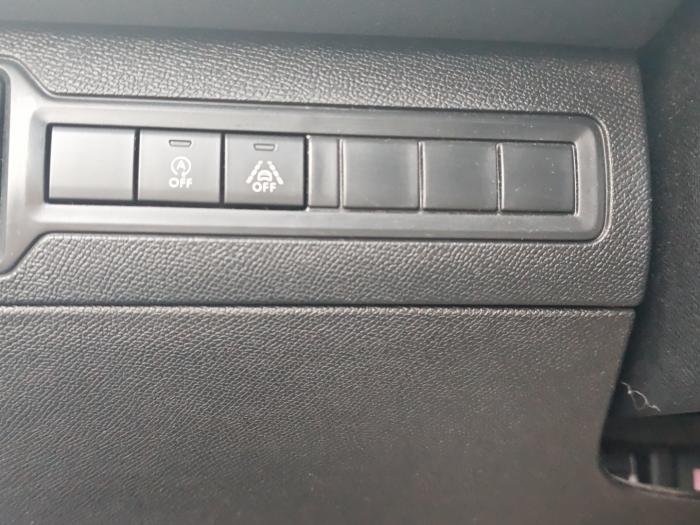 Peugeot 308 SW - Photo 15