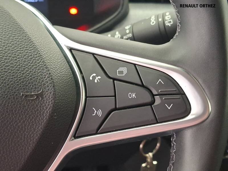 Renault Clio - Photo 24
