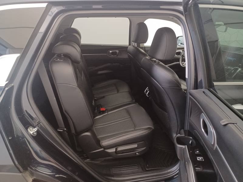 Kia Sorento - Photo 15