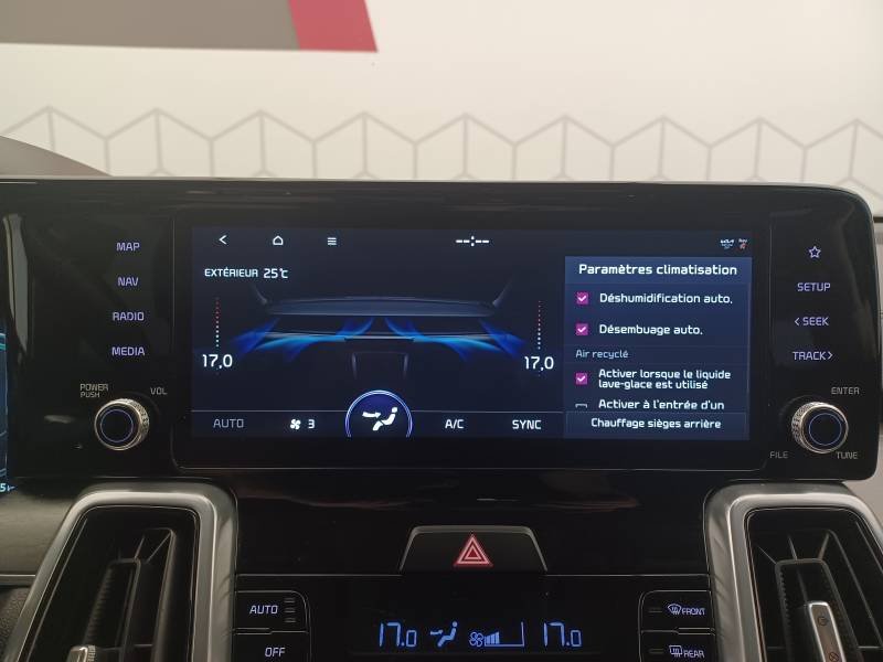 Kia Sorento - Photo 23