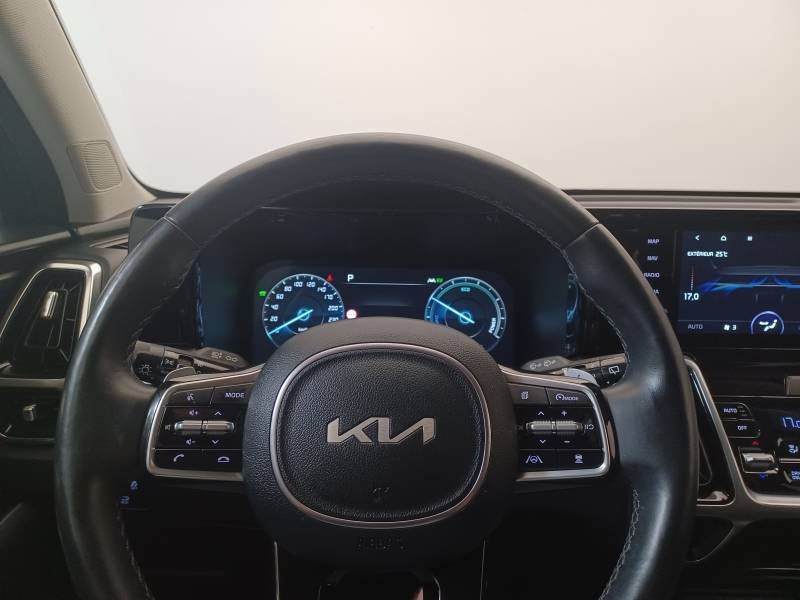 Kia Sorento - Photo 25