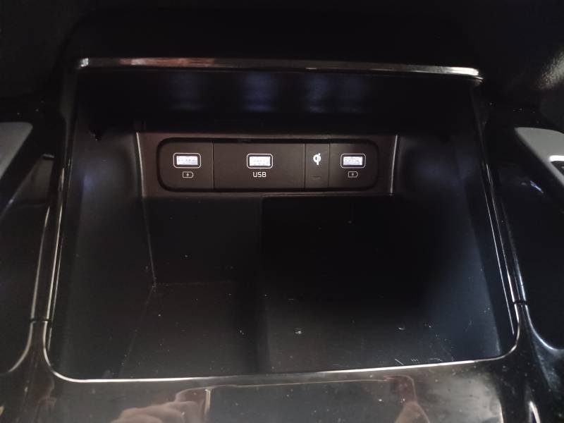 Kia Sorento - Photo 28