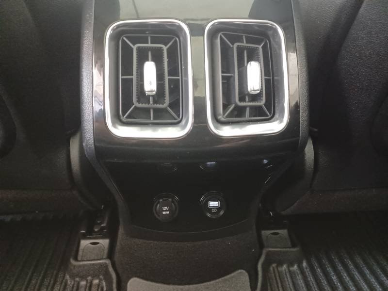 Kia Sorento - Photo 34