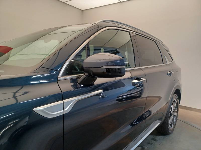 Kia Sorento - Photo 37