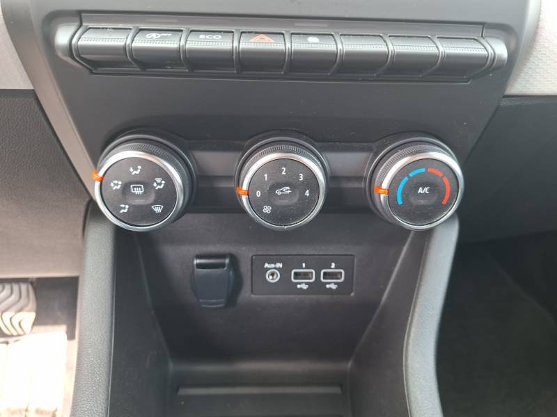 Renault Clio - Photo 30