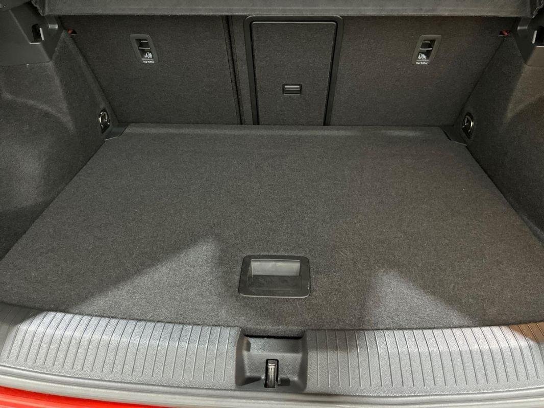 Volkswagen T-Roc - Photo 31