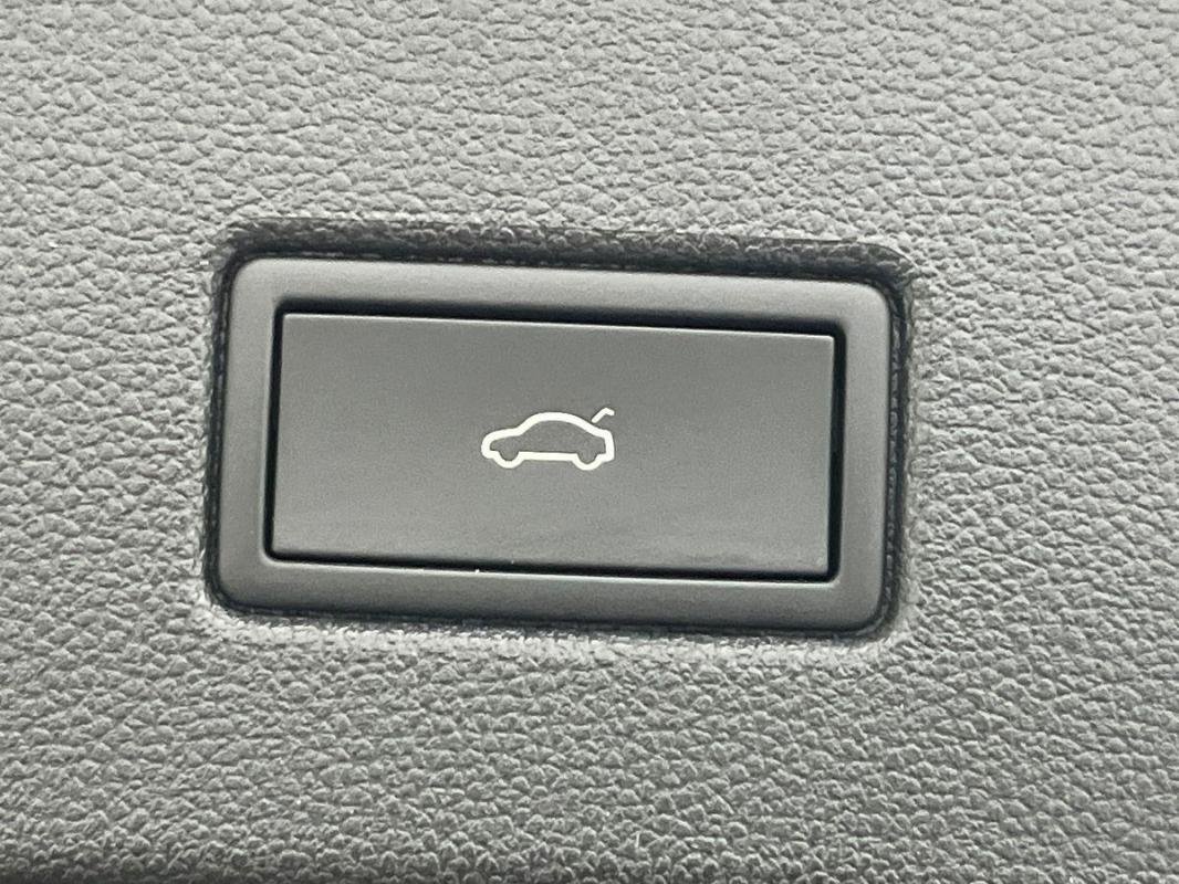 Volkswagen T-Roc - Photo 35