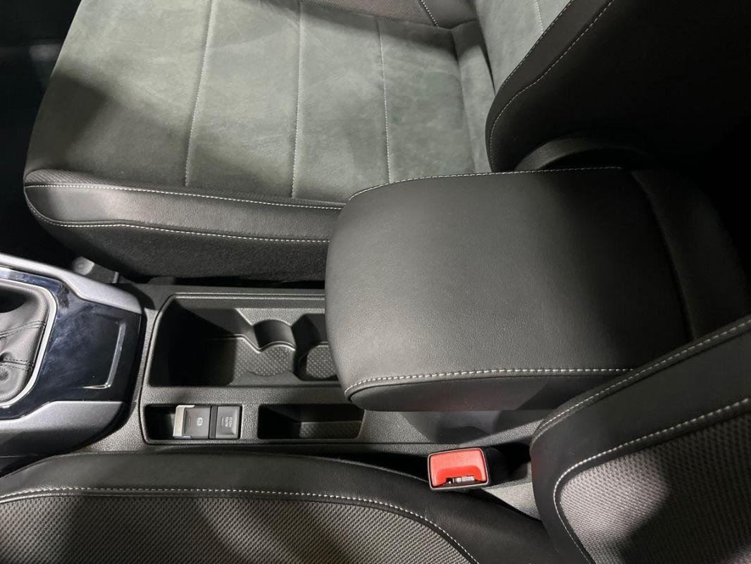 Volkswagen T-Roc - Photo 12