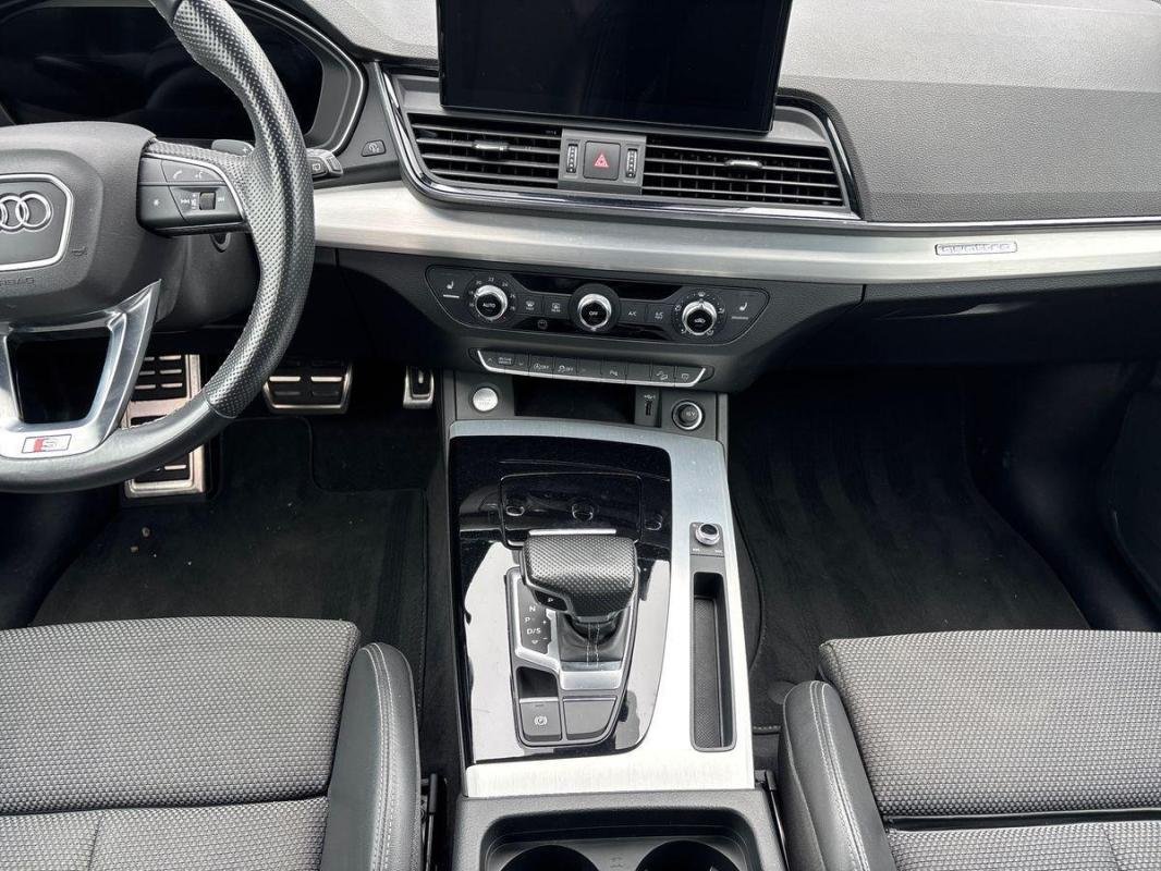 Audi Q5 - Photo 11