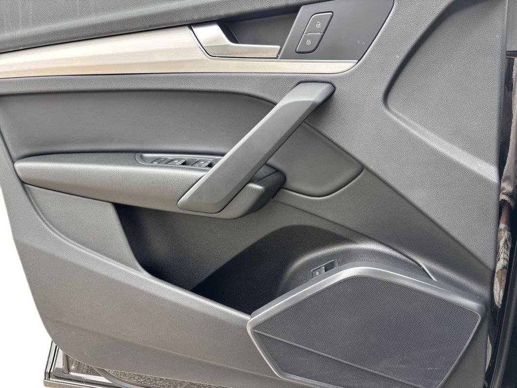 Audi Q5 - Photo 16
