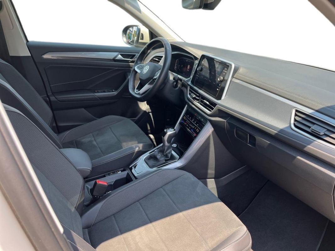 Volkswagen T-Roc - Photo 13
