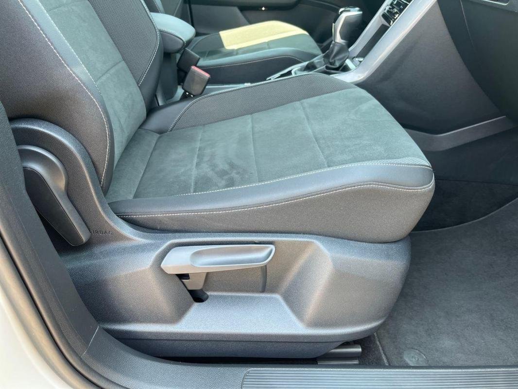 Volkswagen T-Roc - Photo 14