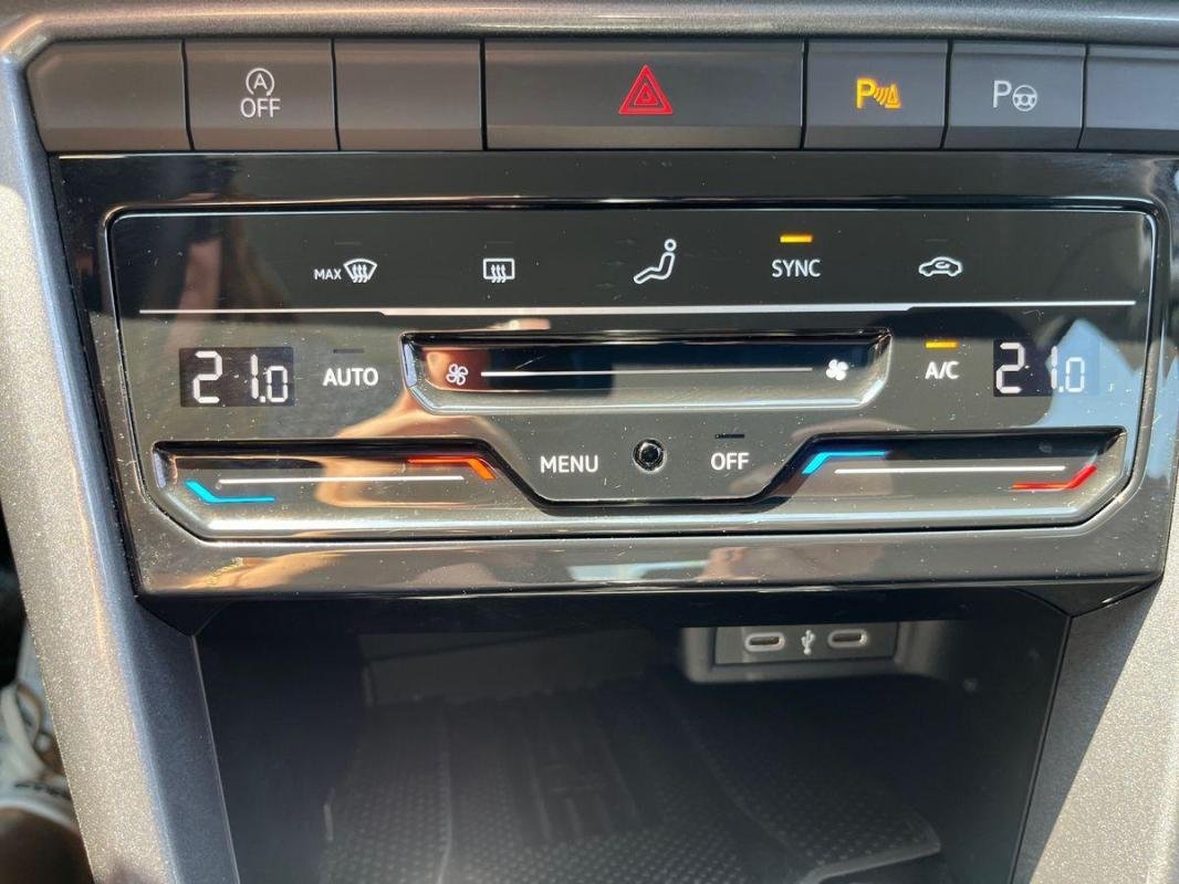 Volkswagen T-Roc - Photo 19