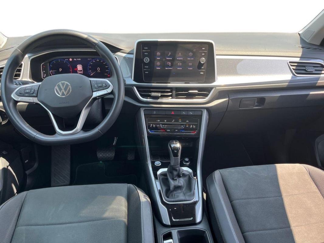 Volkswagen T-Roc - Photo 8