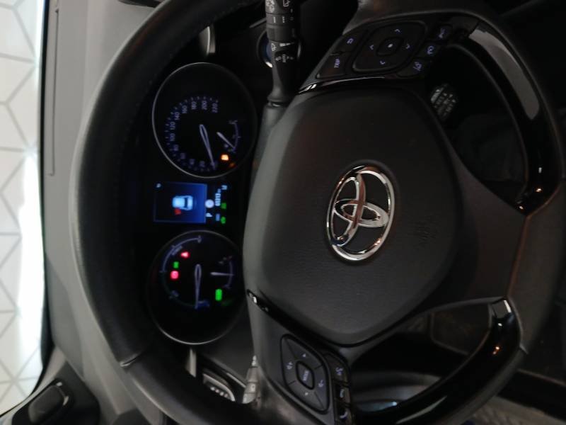 Toyota C-HR - Photo 21