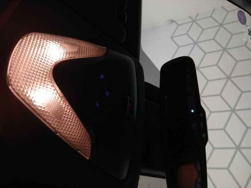 Toyota C-HR - Photo 24