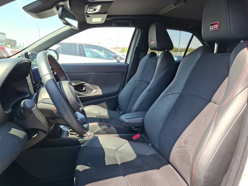 Toyota Yaris - Photo 10