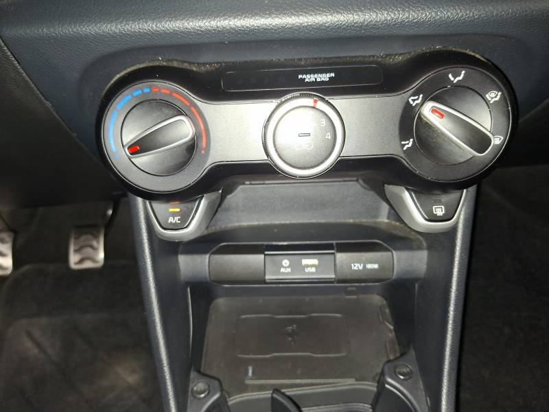 Kia Picanto - Photo 24