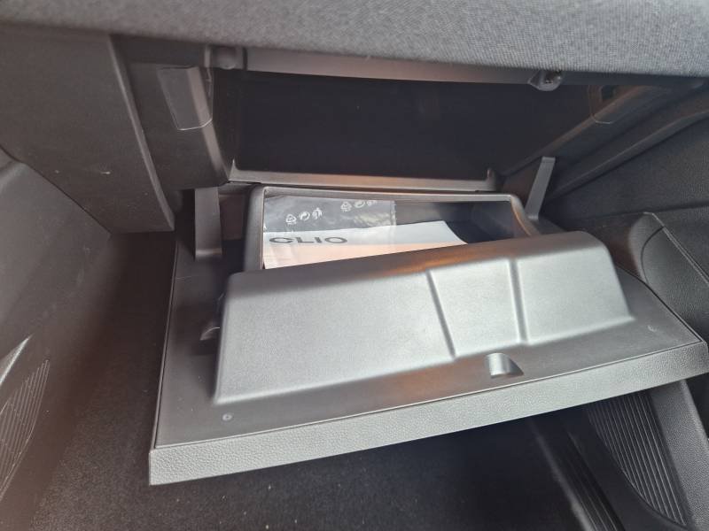 Renault Clio - Photo 16