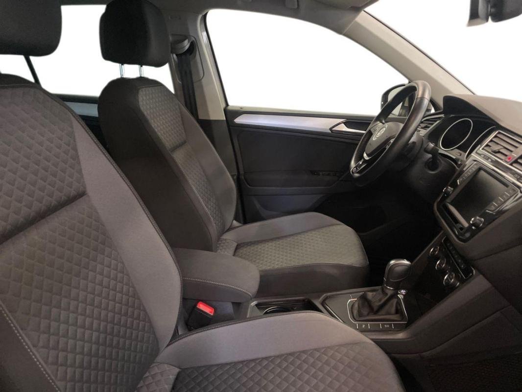 Volkswagen Tiguan - Photo 13