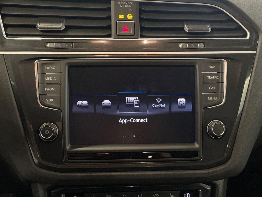 Volkswagen Tiguan - Photo 16