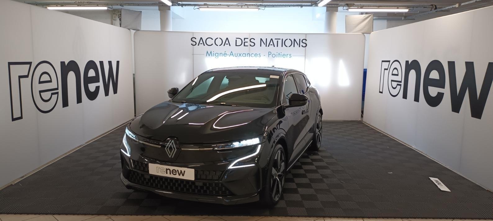 Renault Mégane E-TECH - Photo 1