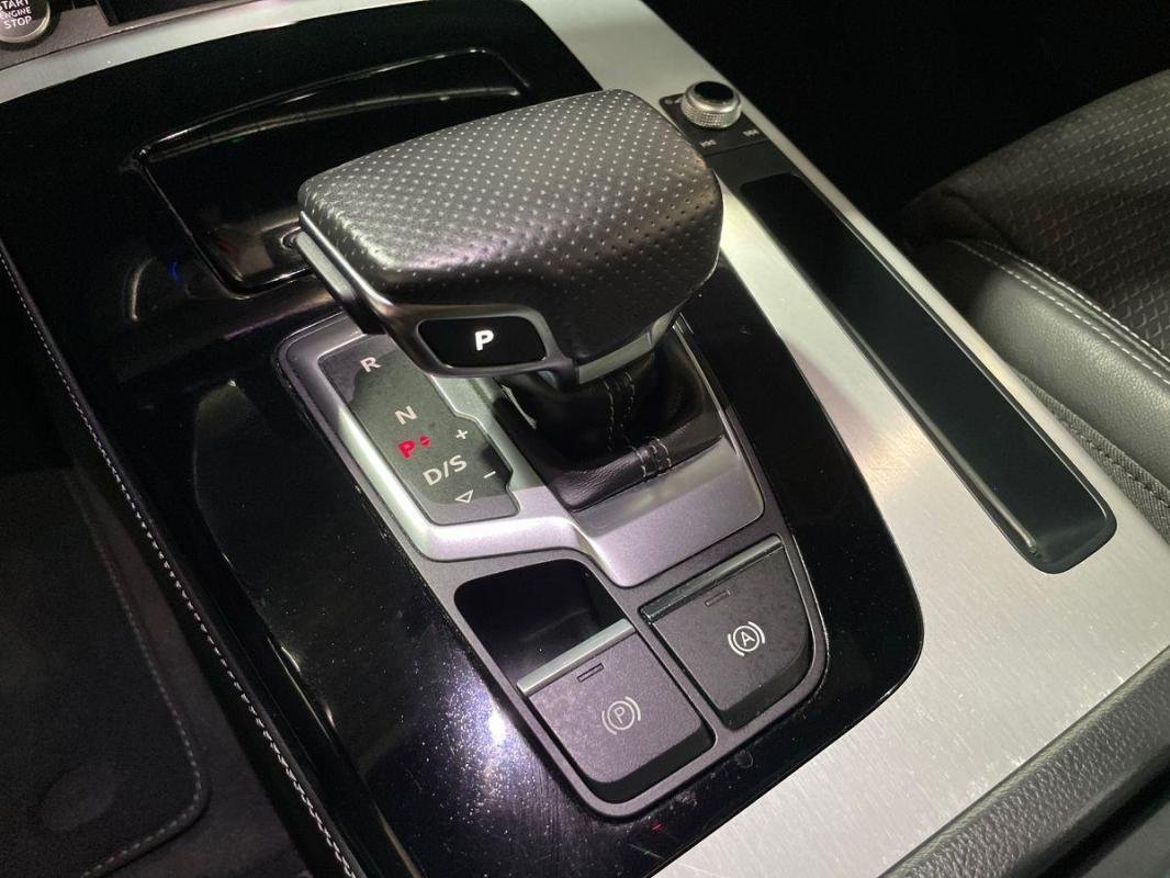 Audi Q5 - Photo 11