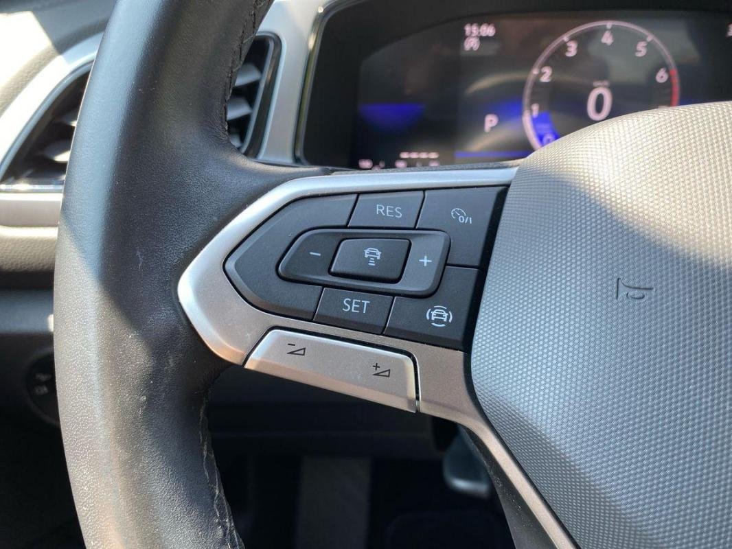 Volkswagen T-Roc - Photo 21