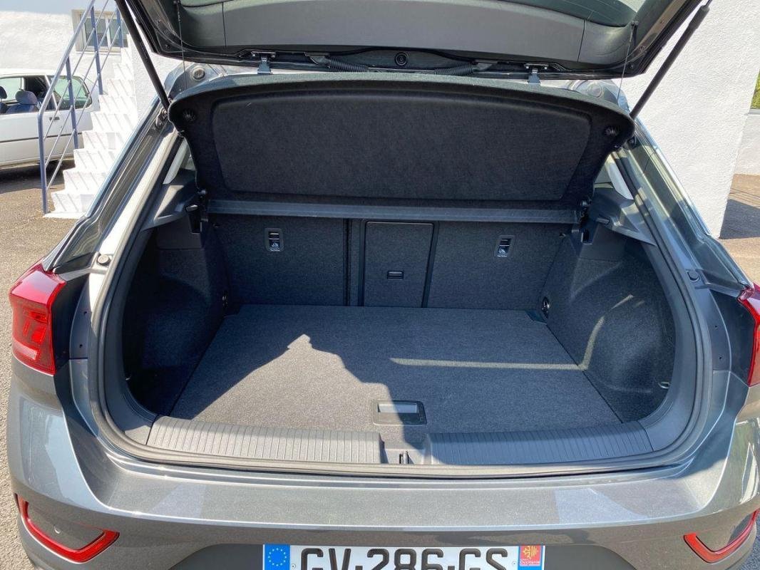 Volkswagen T-Roc - Photo 31