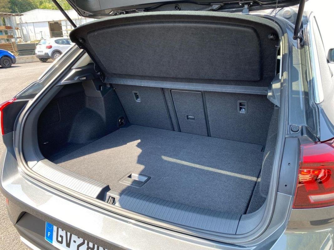 Volkswagen T-Roc - Photo 32