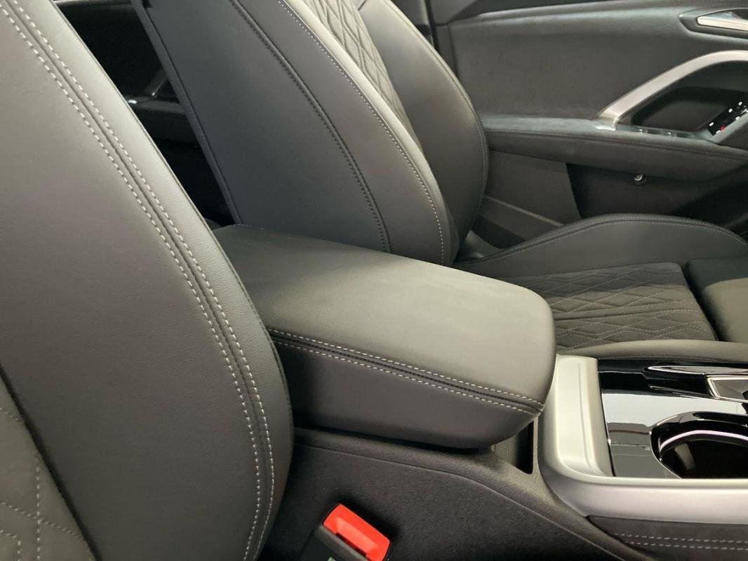 Audi Q5 - Photo 12
