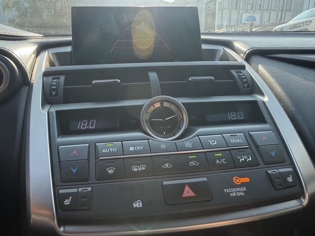Lexus NX - Photo 11