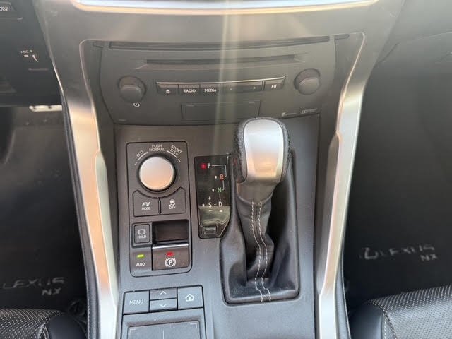 Lexus NX - Photo 12