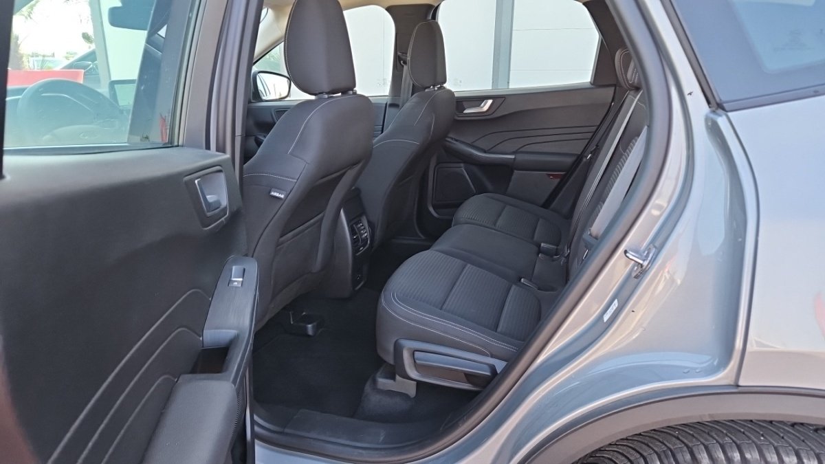 Ford Kuga - Photo 11