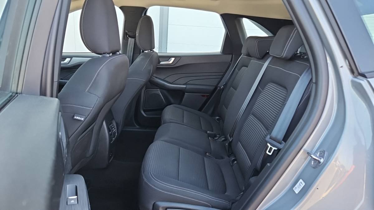 Ford Kuga - Photo 12