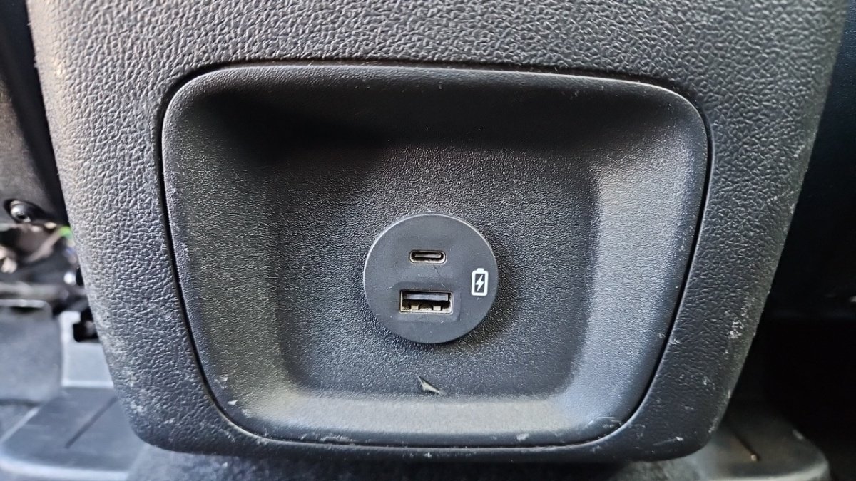 Ford Kuga - Photo 17