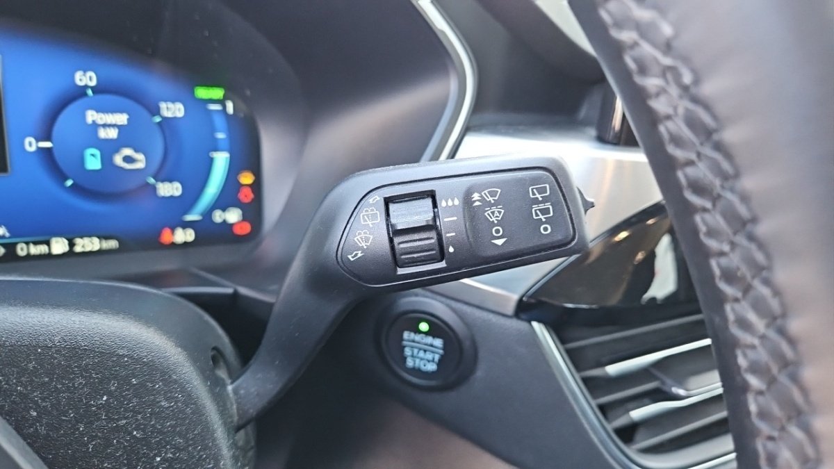 Ford Kuga - Photo 23