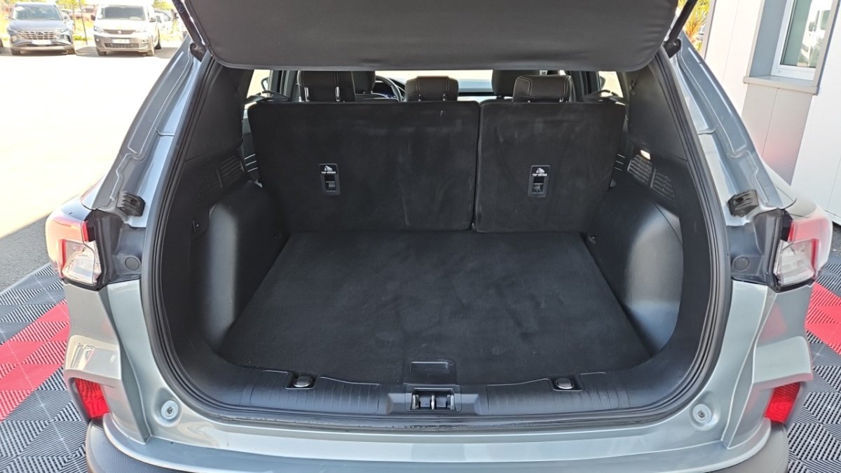 Ford Kuga - Photo 9