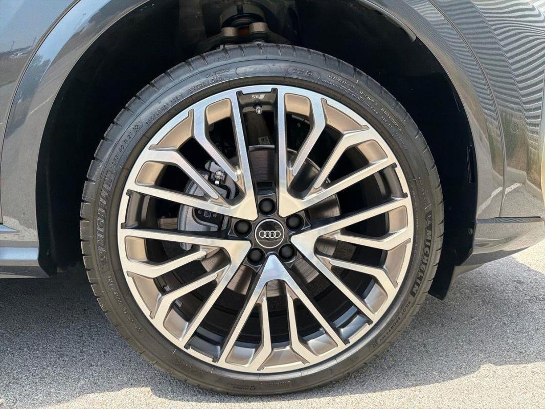 Audi Q5 - Photo 10