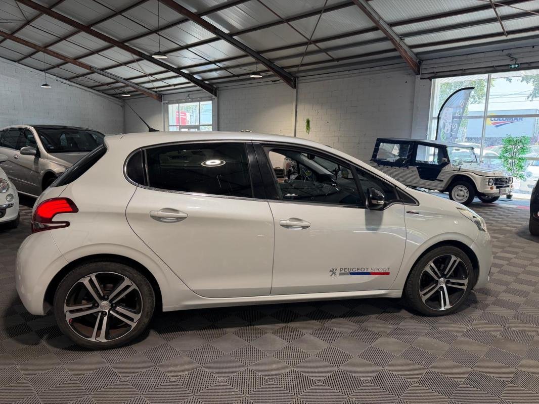 Peugeot 208 - Photo 7