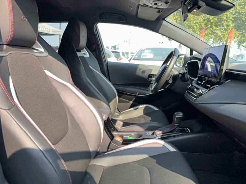 Toyota Corolla - Photo 12