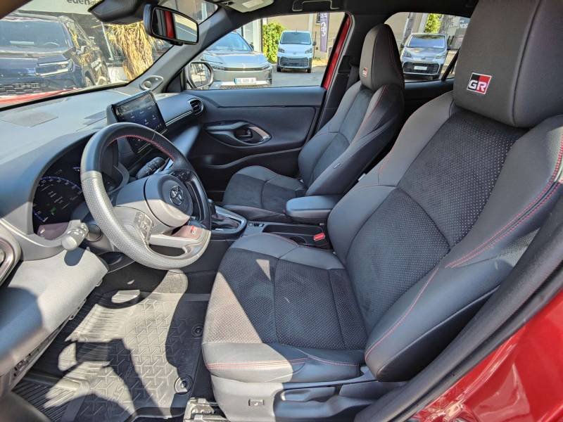 Toyota Yaris - Photo 14