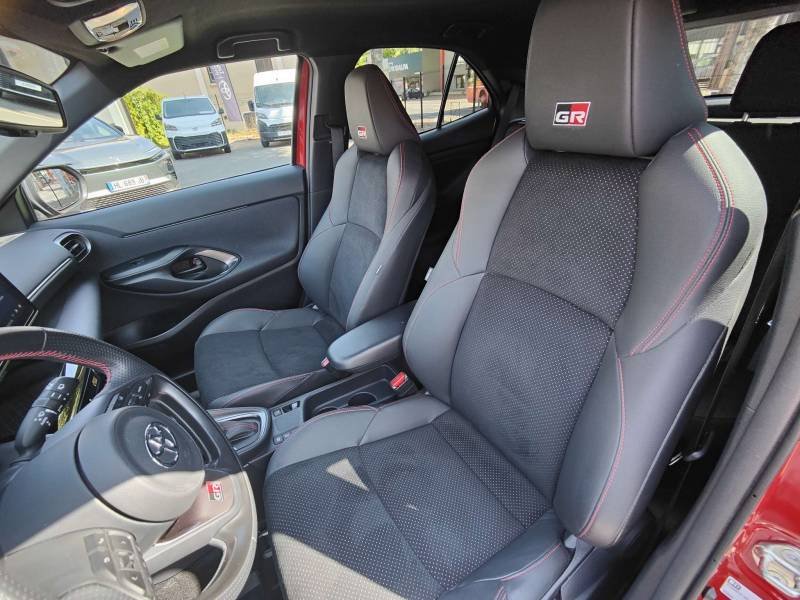 Toyota Yaris - Photo 15
