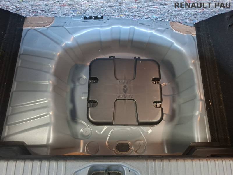 Renault Clio - Photo 24